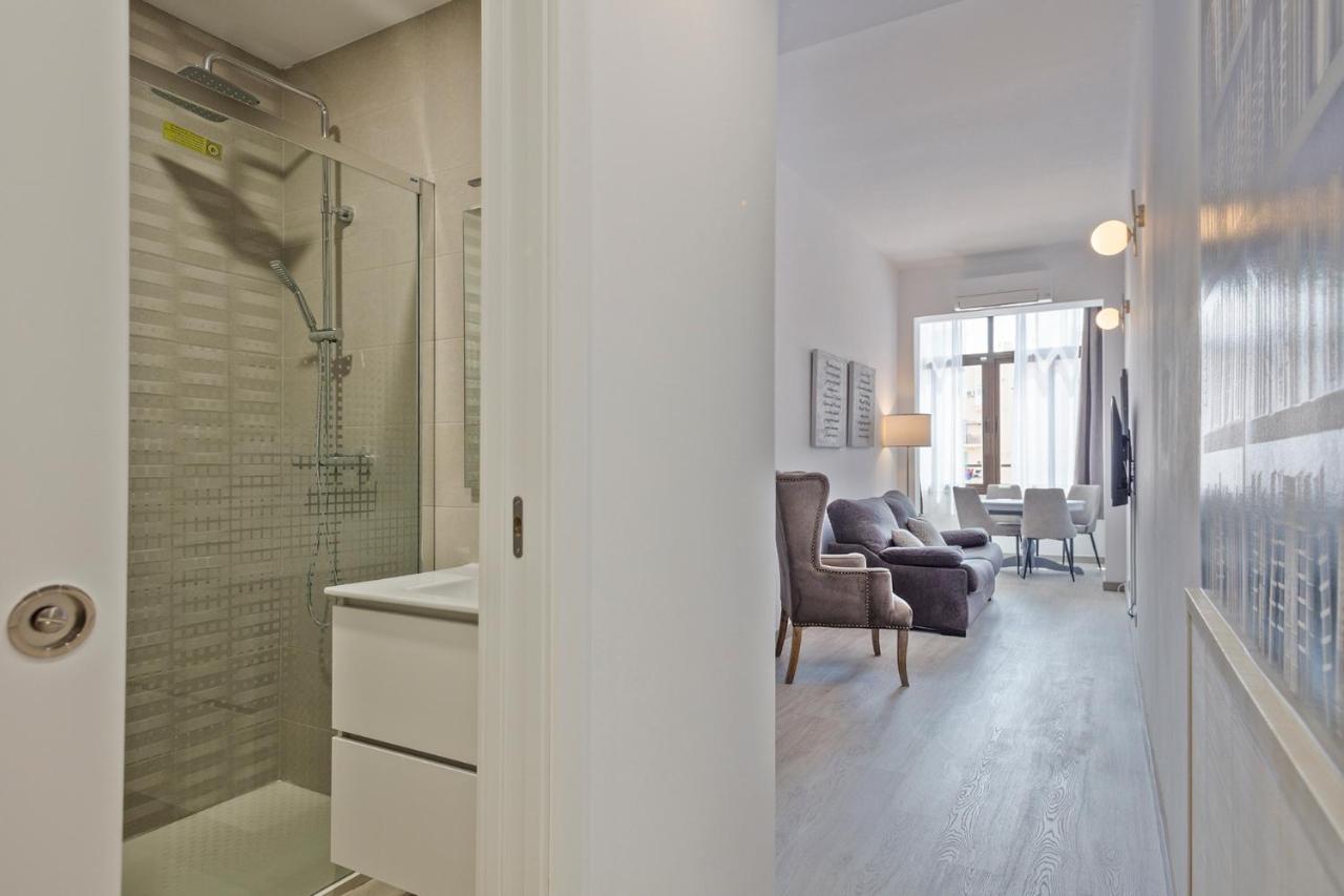 Alcam Books Apartment Barcelona Luaran gambar