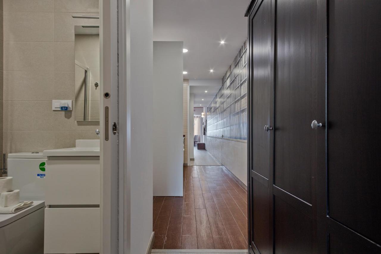 Alcam Books Apartment Barcelona Luaran gambar