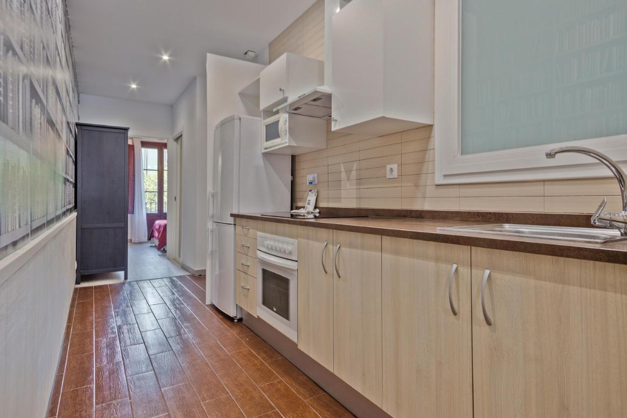 Alcam Books Apartment Barcelona Luaran gambar