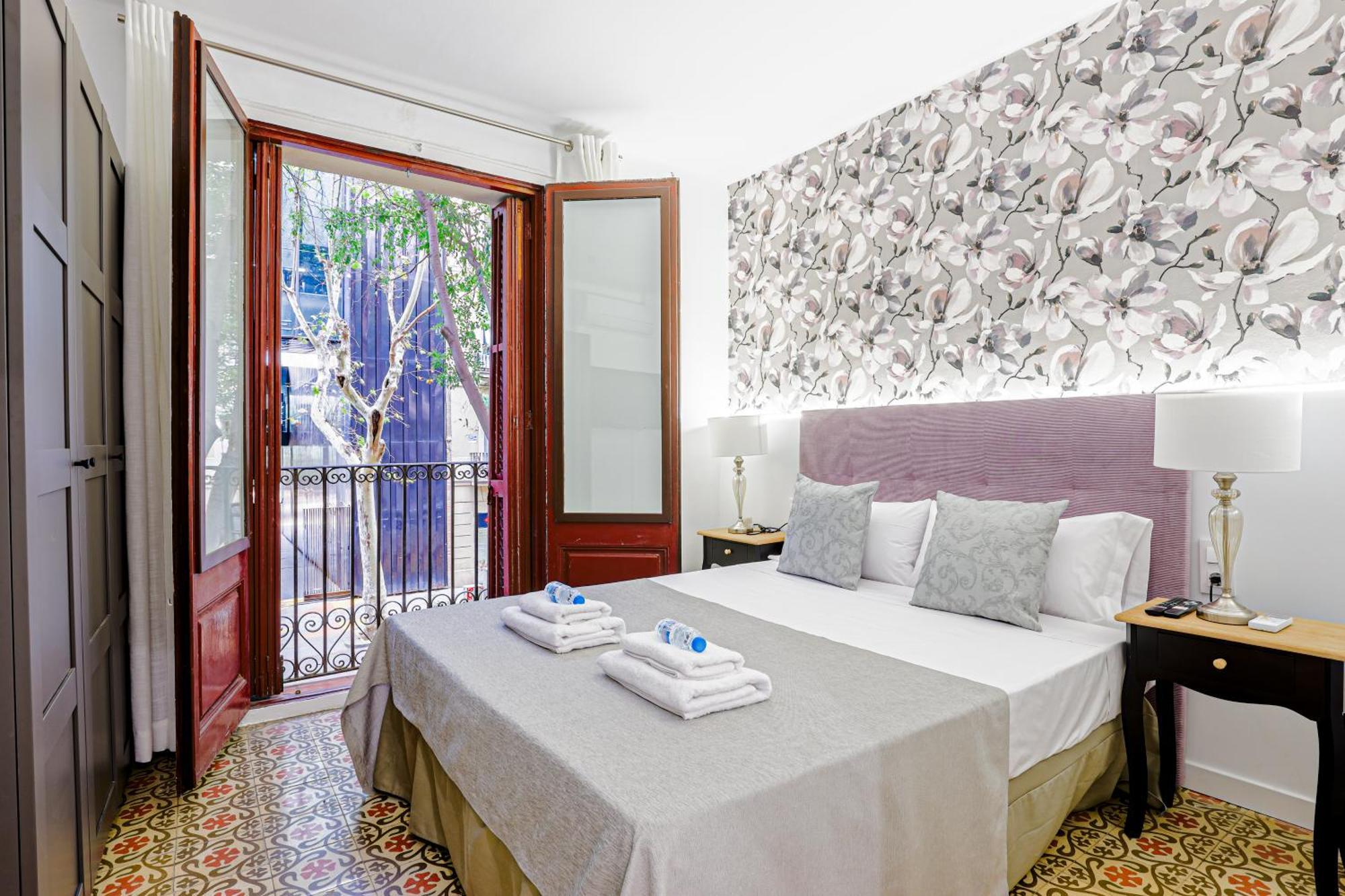 Alcam Books Apartment Barcelona Luaran gambar